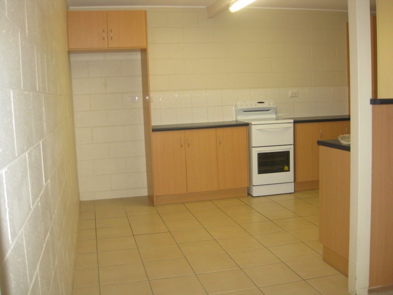 West End QLD 4810