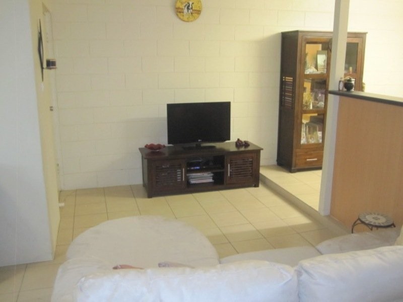 West End QLD 4810