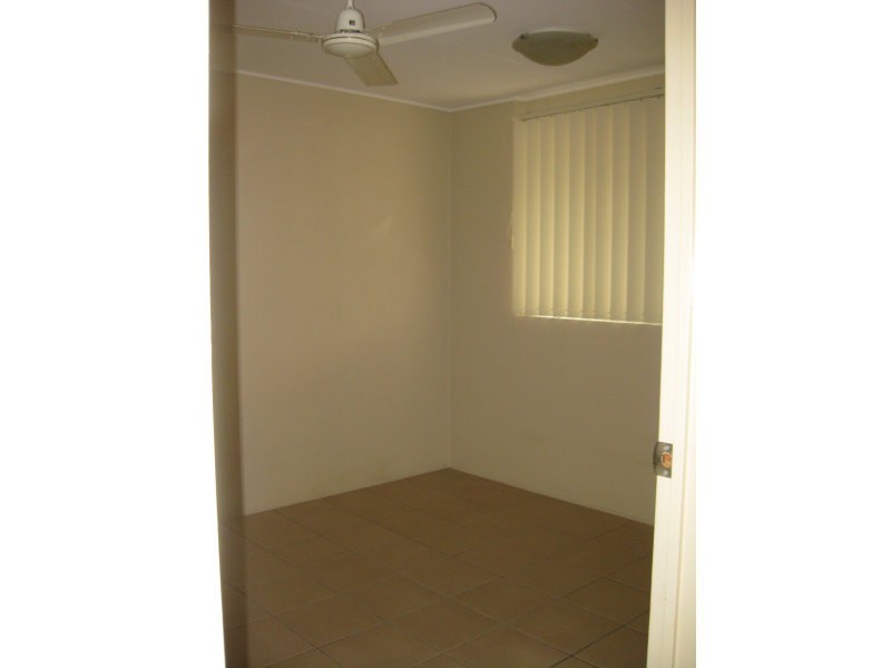 West End QLD 4810