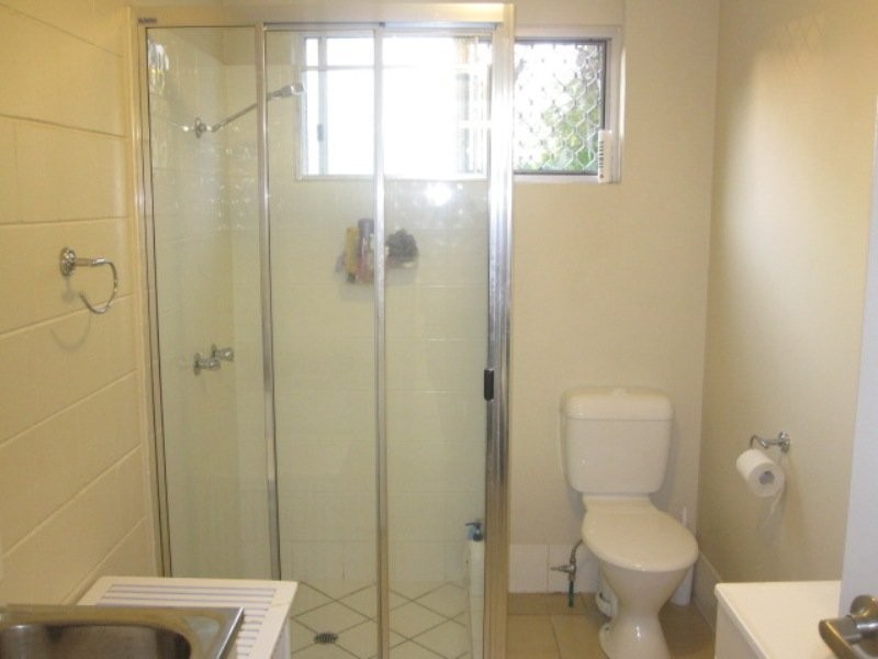 West End QLD 4810