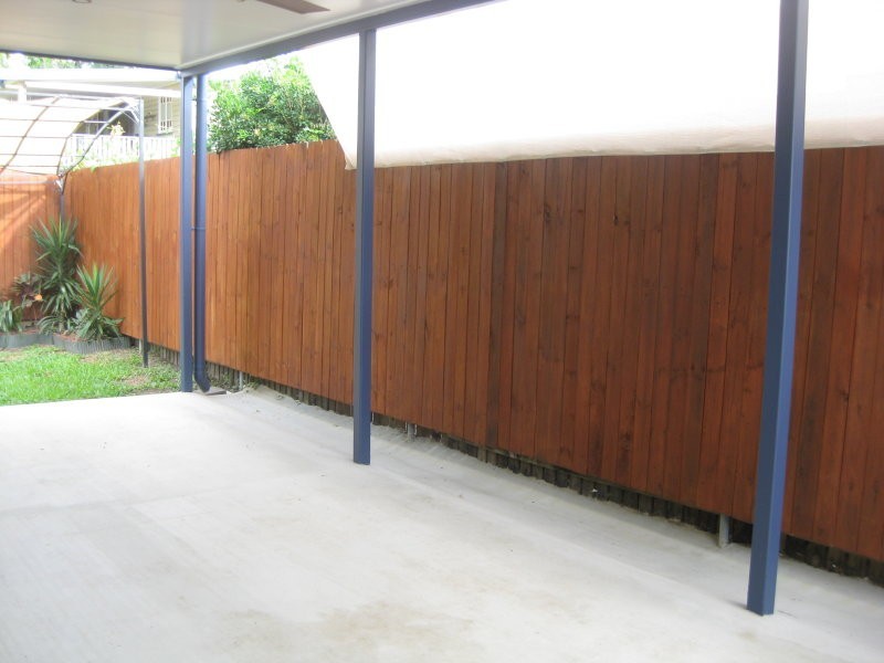 West End QLD 4810