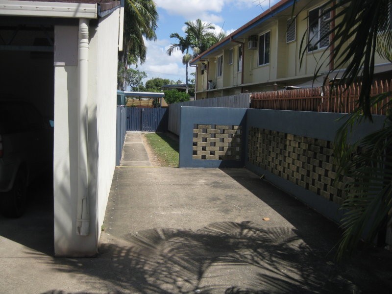 West End QLD 4810