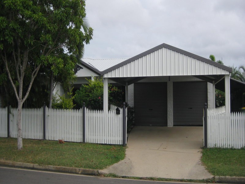 Mount Louisa QLD 4814