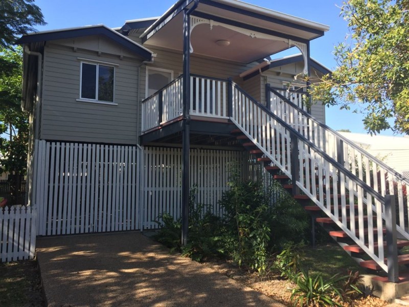 Pimlico QLD 4812