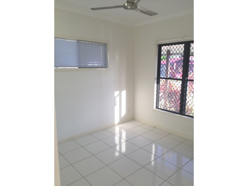 36 Kroymans Drive, Mount Louisa QLD 4814