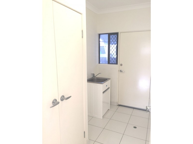 36 Kroymans Drive, Mount Louisa QLD 4814