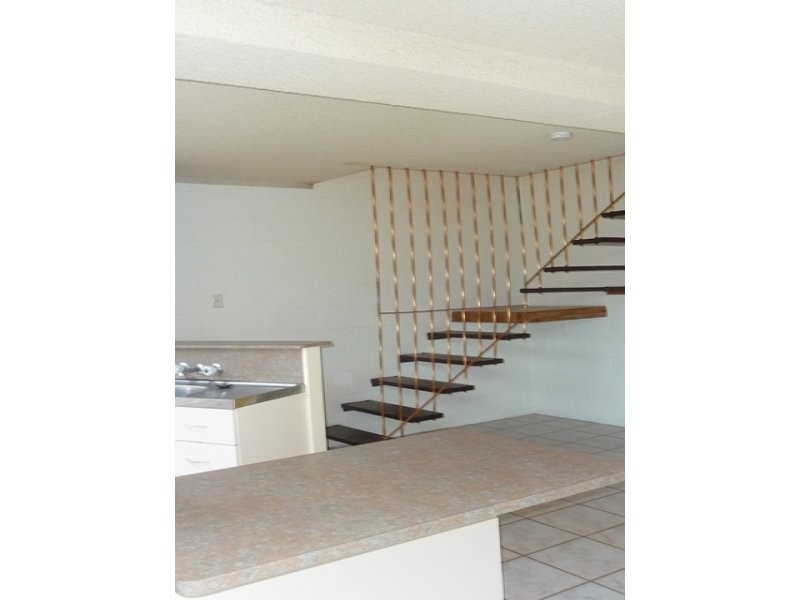 7/39 Cook Street, North Ward QLD 4810