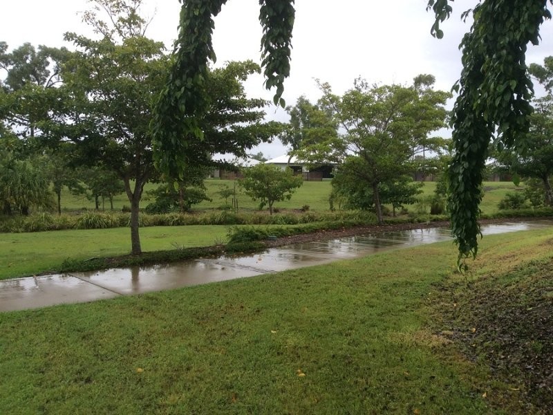 7 Sanctum Drive, Mount Low QLD 4818