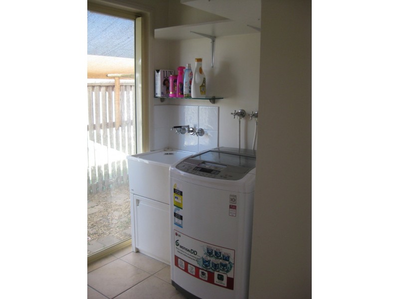 Bushland Beach QLD 4818