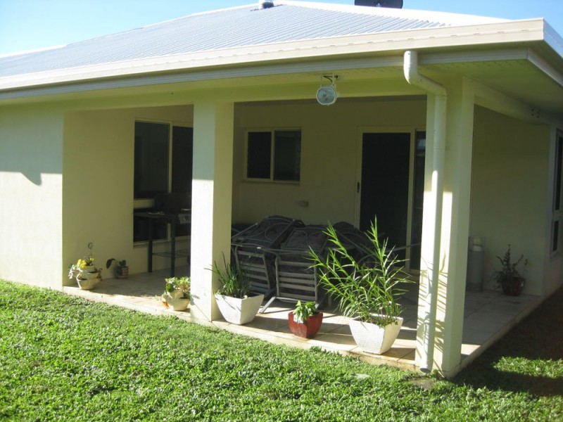 Bushland Beach QLD 4818