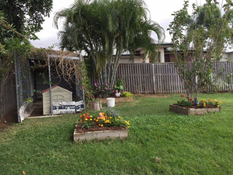 Bushland Beach QLD 4818