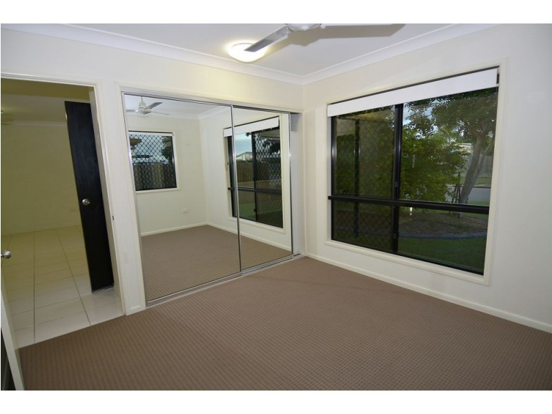 14 Armistice Street, Burdell QLD 4818
