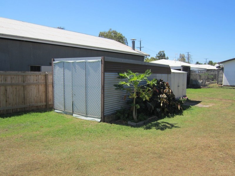 102 Ireland, Oonoonba QLD 4811