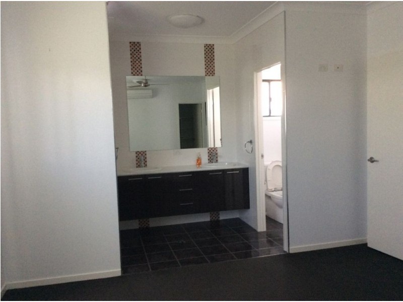 43 Shoalhaven Circuit, Bohle QLD 4818