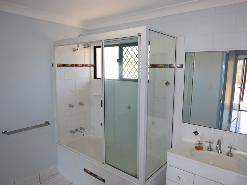 48 Amber Avenue, Rasmussen QLD 4815