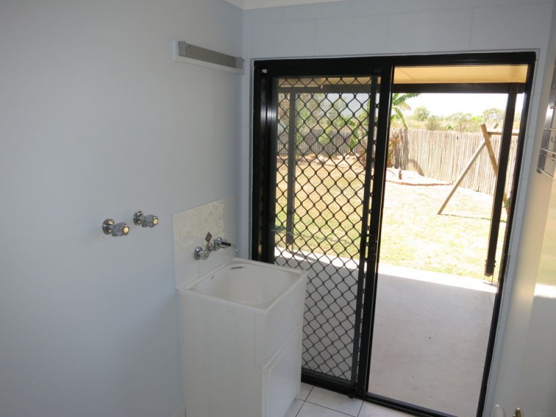 48 Amber Avenue, Rasmussen QLD 4815