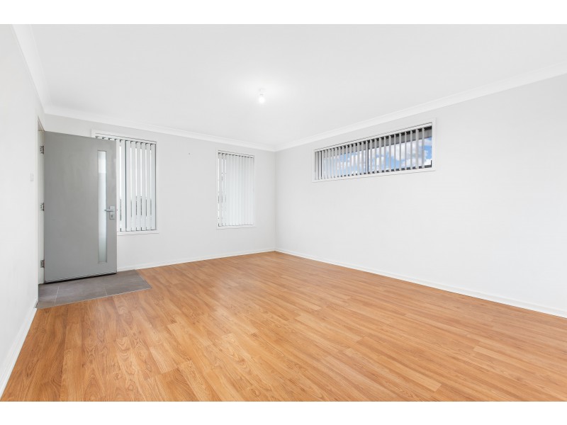 10 Tenyo Street, Cameron Park NSW 2285
