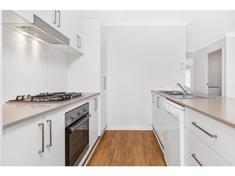 10 Tenyo Street, Cameron Park NSW 2285