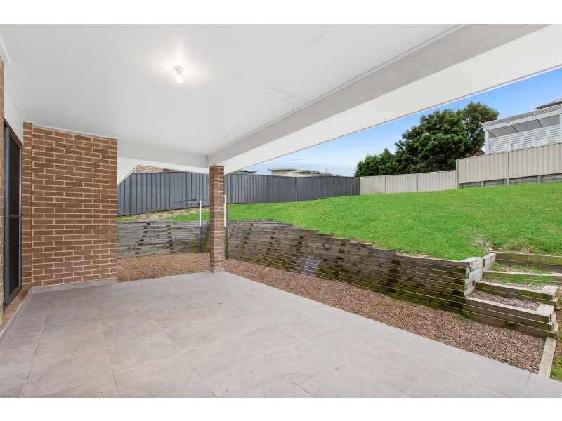 10 Tenyo Street, Cameron Park NSW 2285