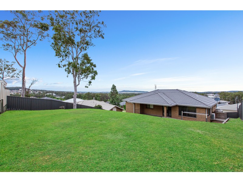 10 Tenyo Street, Cameron Park NSW 2285