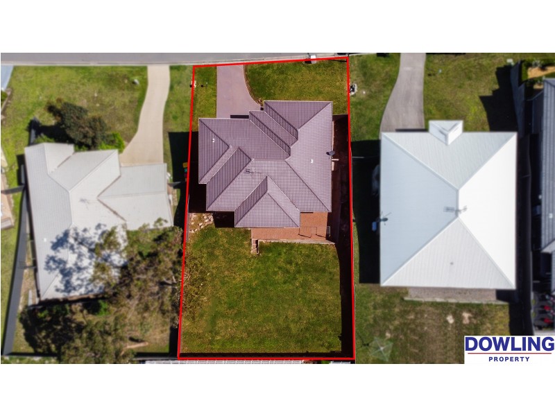 10 Tenyo Street, Cameron Park NSW 2285