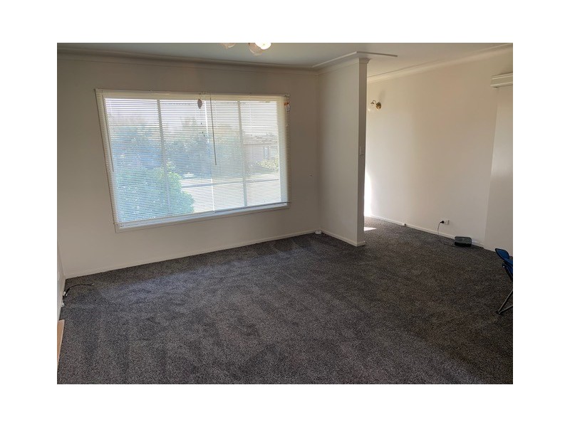 1 Curlew Crescent, Woodberry NSW 2322