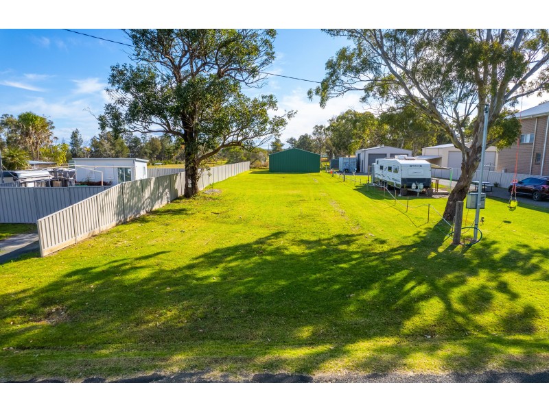 9 Waterfront Road, Swan Bay NSW 2324