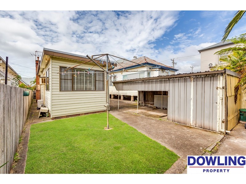 27 Robertson Street, Carrington NSW 2294