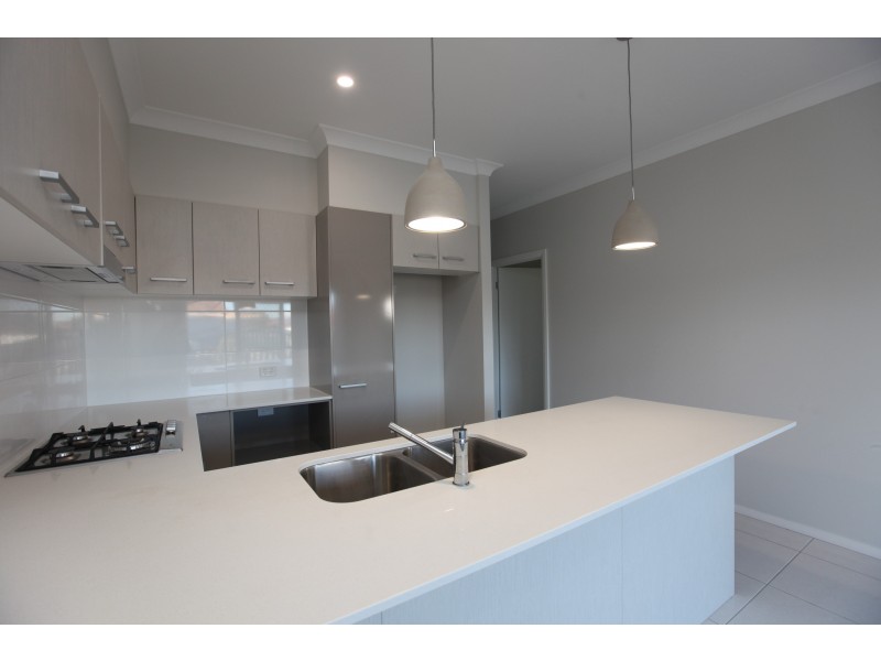 2/8a Lister Avenue, Beresfield NSW 2322