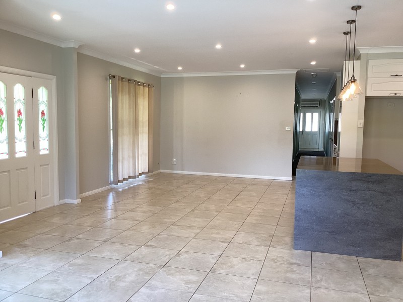 37 Calancra Avenue, Cameron Park NSW 2285