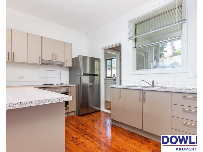 17 Yule Road, Merewether NSW 2291