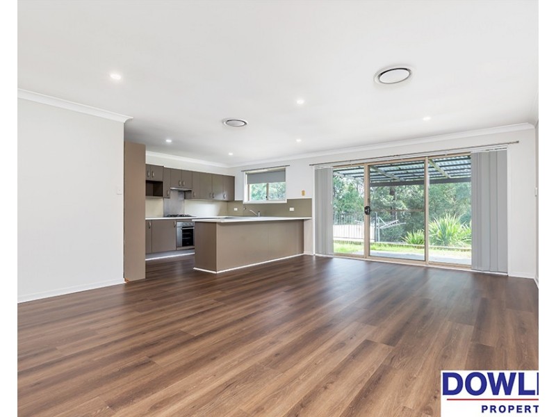 25 Hadlow Drive, Cameron Park NSW 2285