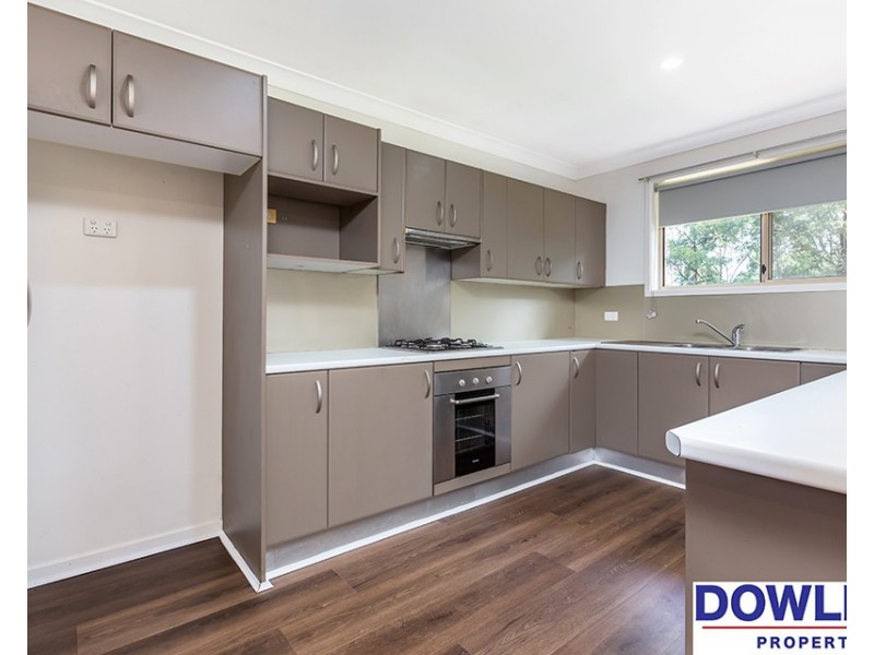 25 Hadlow Drive, Cameron Park NSW 2285