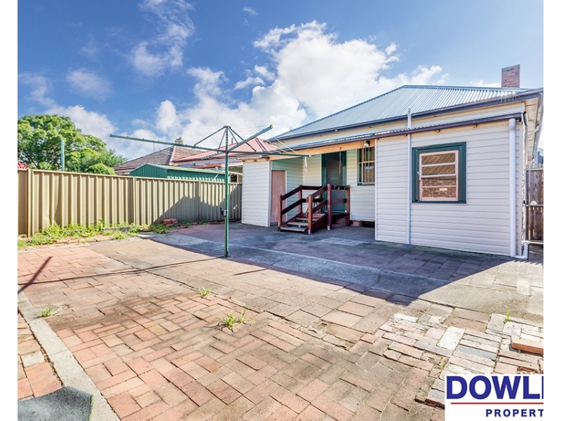39 Hanbury Street, Mayfield NSW 2304