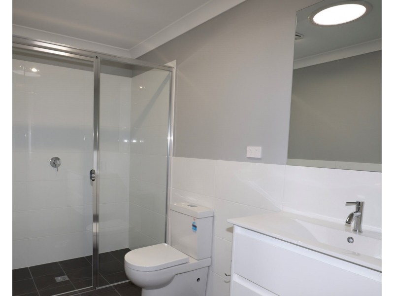 3/8 Western Avenue, Tarro NSW 2322