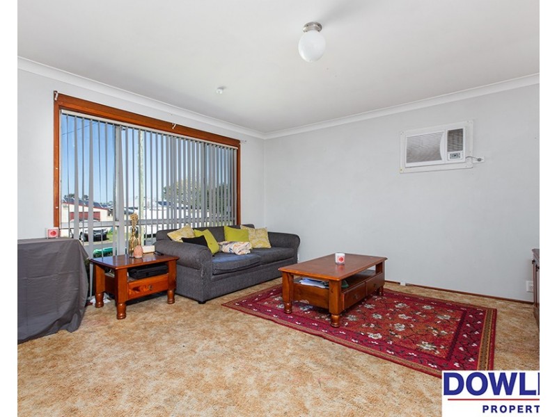 6 Burbank Close, Tarro NSW 2322