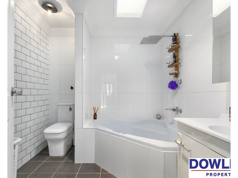44 Sapphire Drive, Tarro NSW 2322