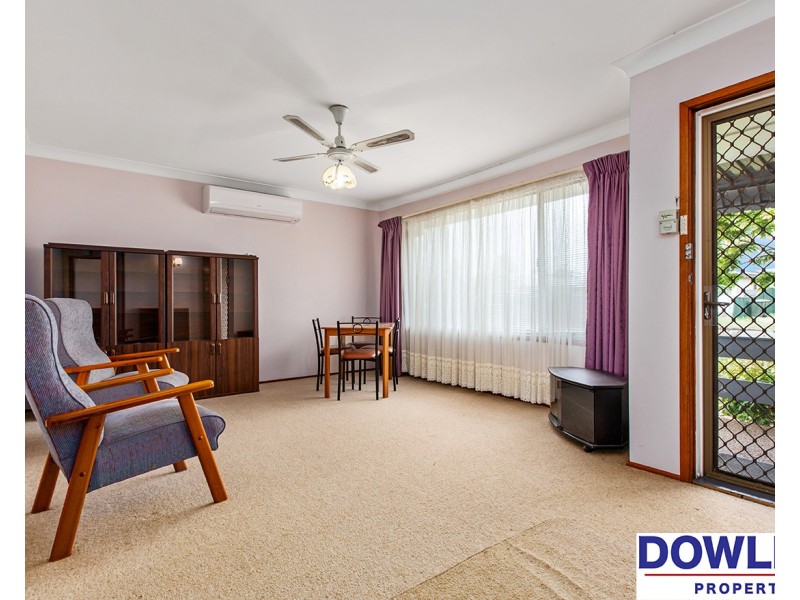 12 Curlew Crescent, Woodberry NSW 2322