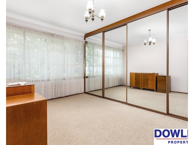 12 Curlew Crescent, Woodberry NSW 2322