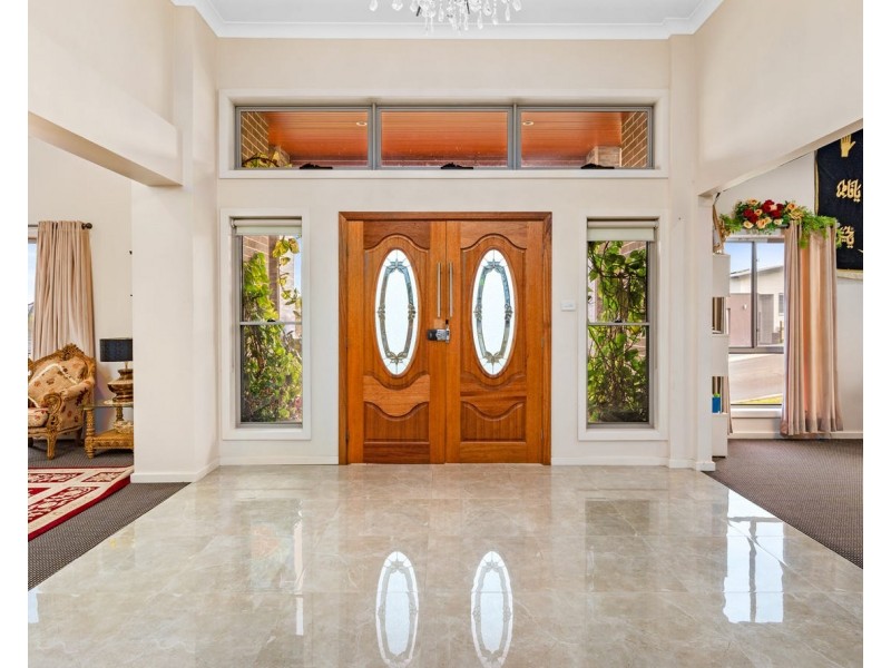 18 Preston Place, Cameron Park NSW 2285