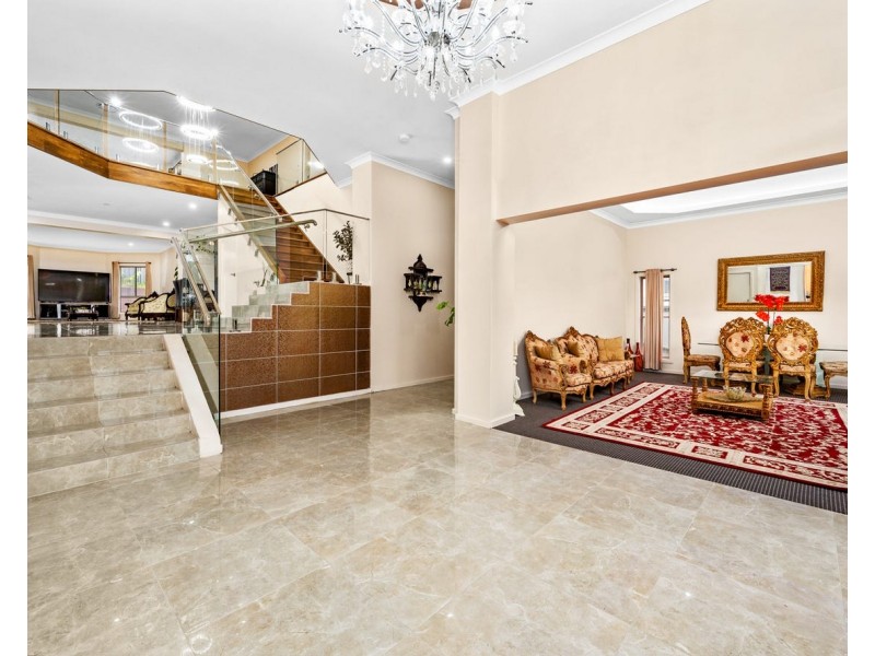 18 Preston Place, Cameron Park NSW 2285