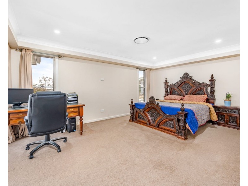 18 Preston Place, Cameron Park NSW 2285