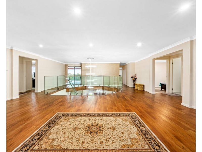 18 Preston Place, Cameron Park NSW 2285