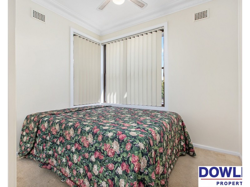 11 Burgess Parade, Tarro NSW 2322