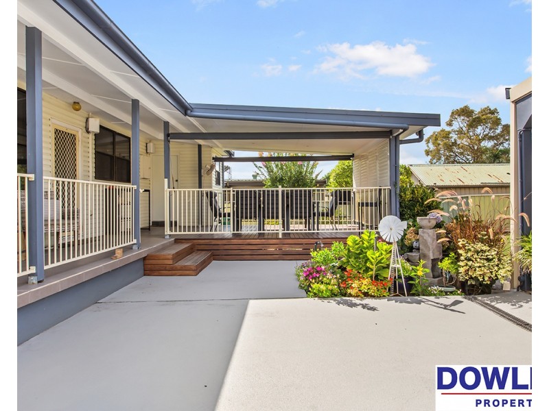 11 Burgess Parade, Tarro NSW 2322