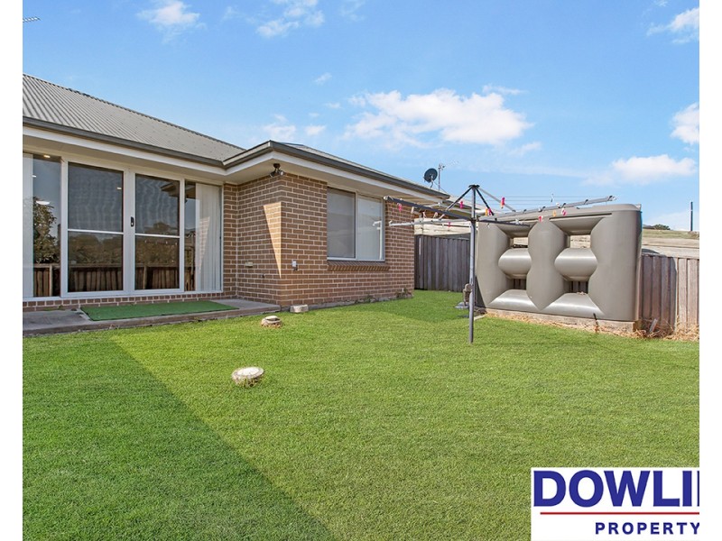 2/4 Broad Street, Gillieston Heights NSW 2321