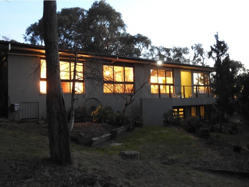 19 Currajong Avenue, Selby VIC 3159