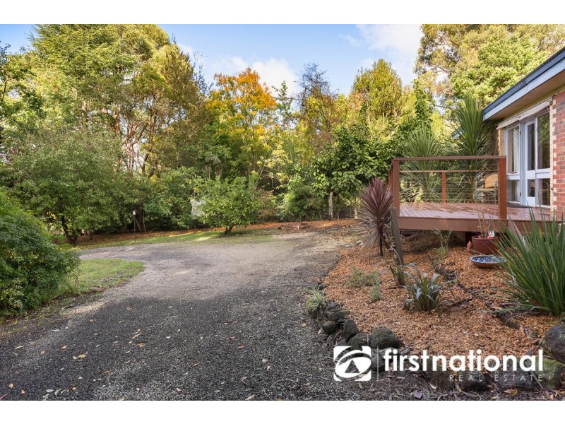 8 Halcyon Avenue, The Patch VIC 3792
