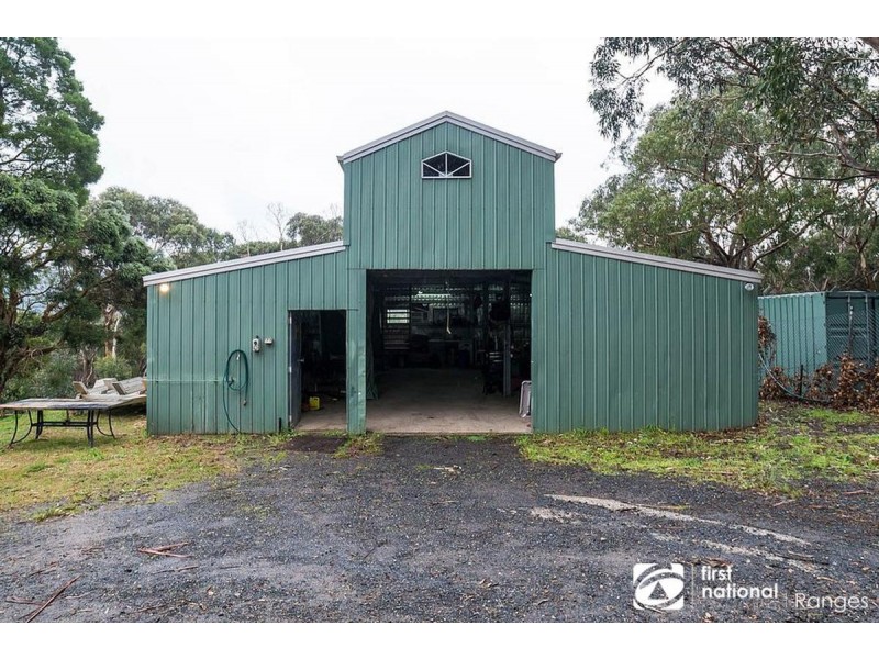 28 Temple Road, Selby VIC 3159