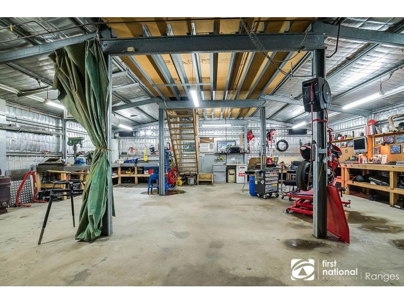 28 Temple Road, Selby VIC 3159